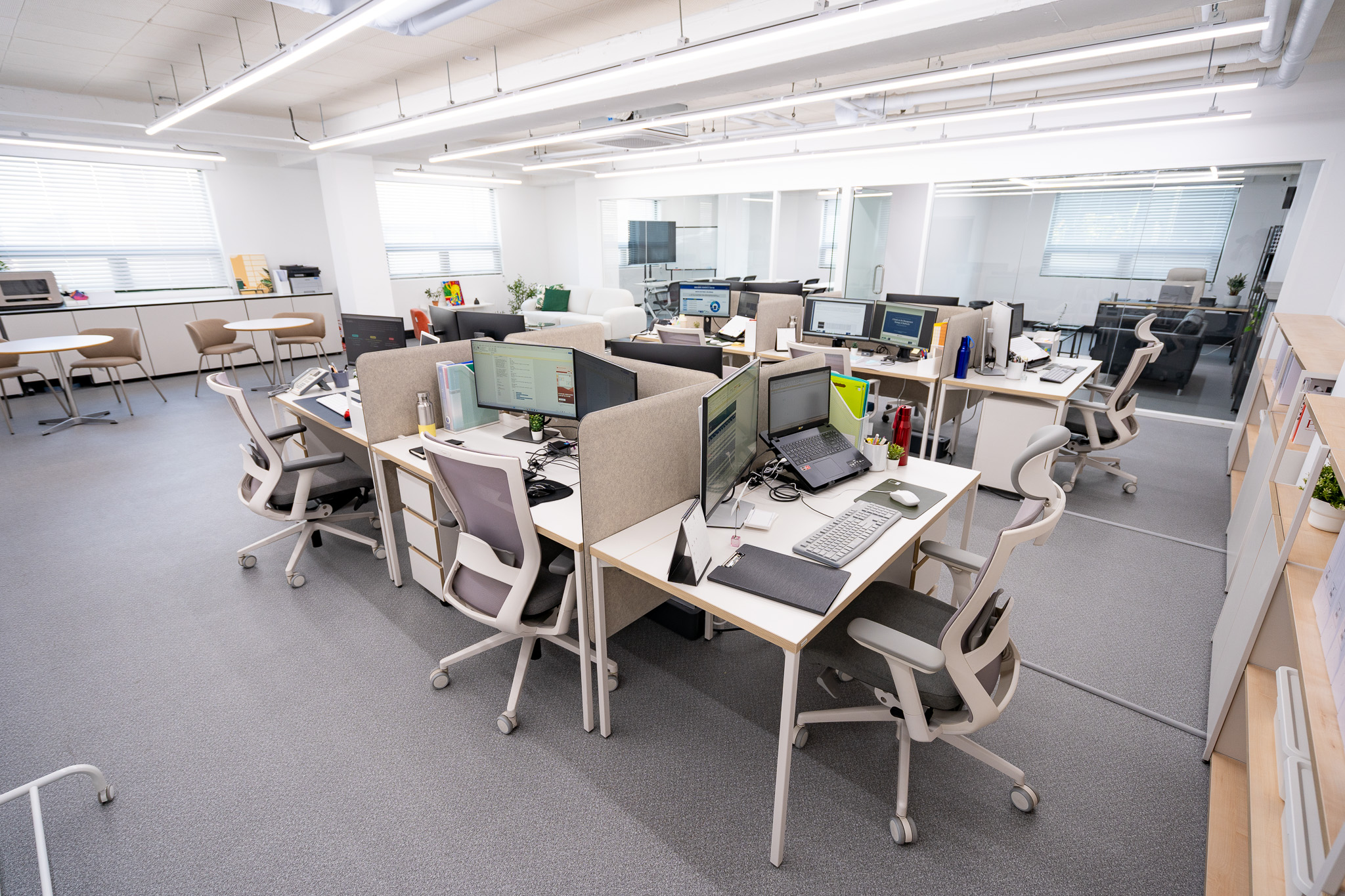 서울 촬영 스튜디오 · 사무실 촬영 로케이션 REAL OFFICE — 방배역점